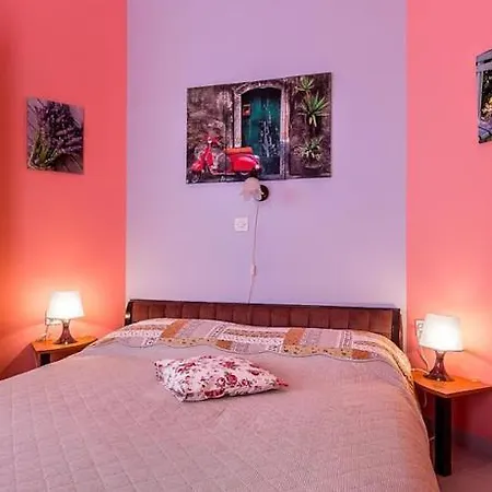 Bardak Apartment *