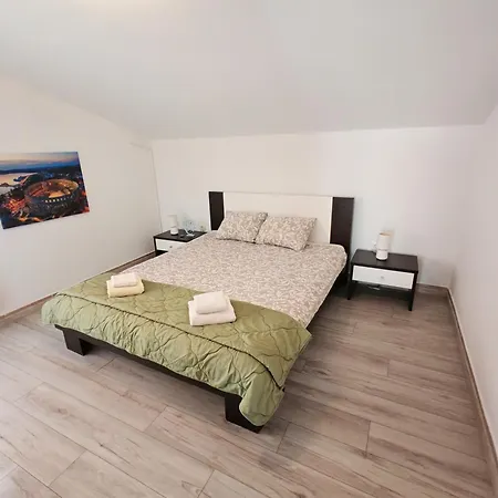 Bardak Apartament Ližnjan