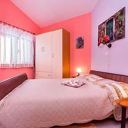 Bardak Apartment *