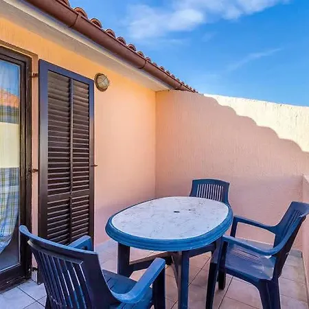 Bardak Apartment *