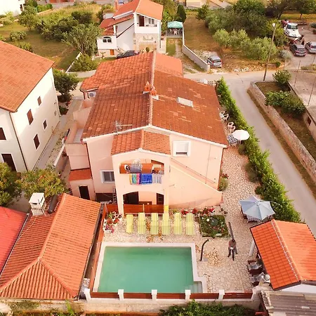 Bardak Apartament Ližnjan
