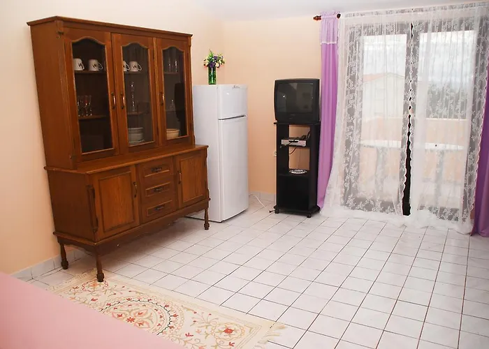 Bardak * Ližnjan